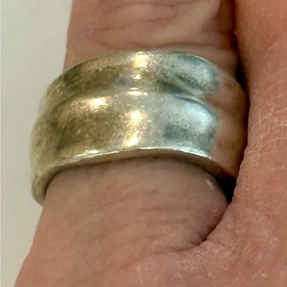 Tiffany & Co. Silver Wave Band Size 4.5/5 (see pics) - Picture 5 of 5